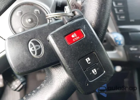 2017 Toyota Prius V Five из США, поврежденный, VIN JTDZN3EU2HJ058588